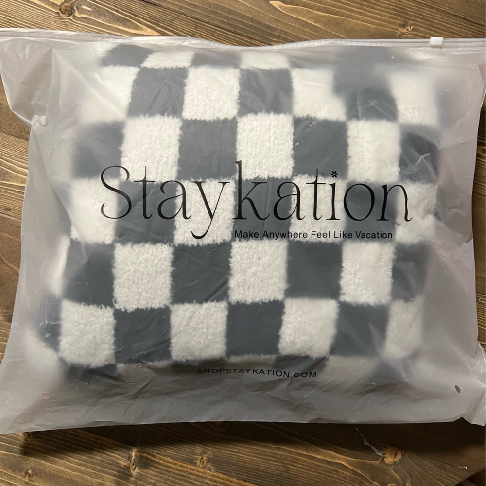 Staykation Checkered Quillow - sold out online
